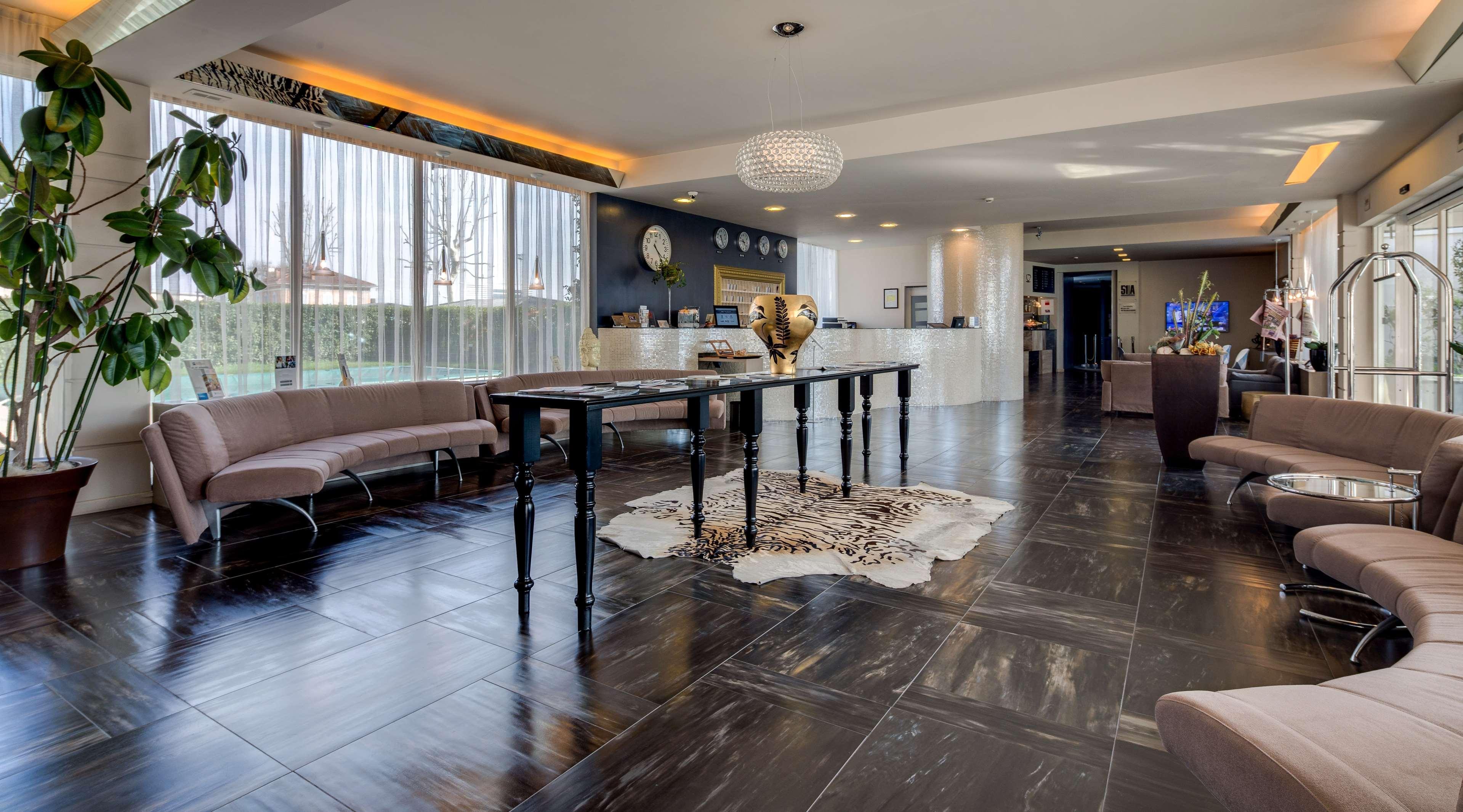 Best Western Plus Hotel Farnese Parma Esterno foto