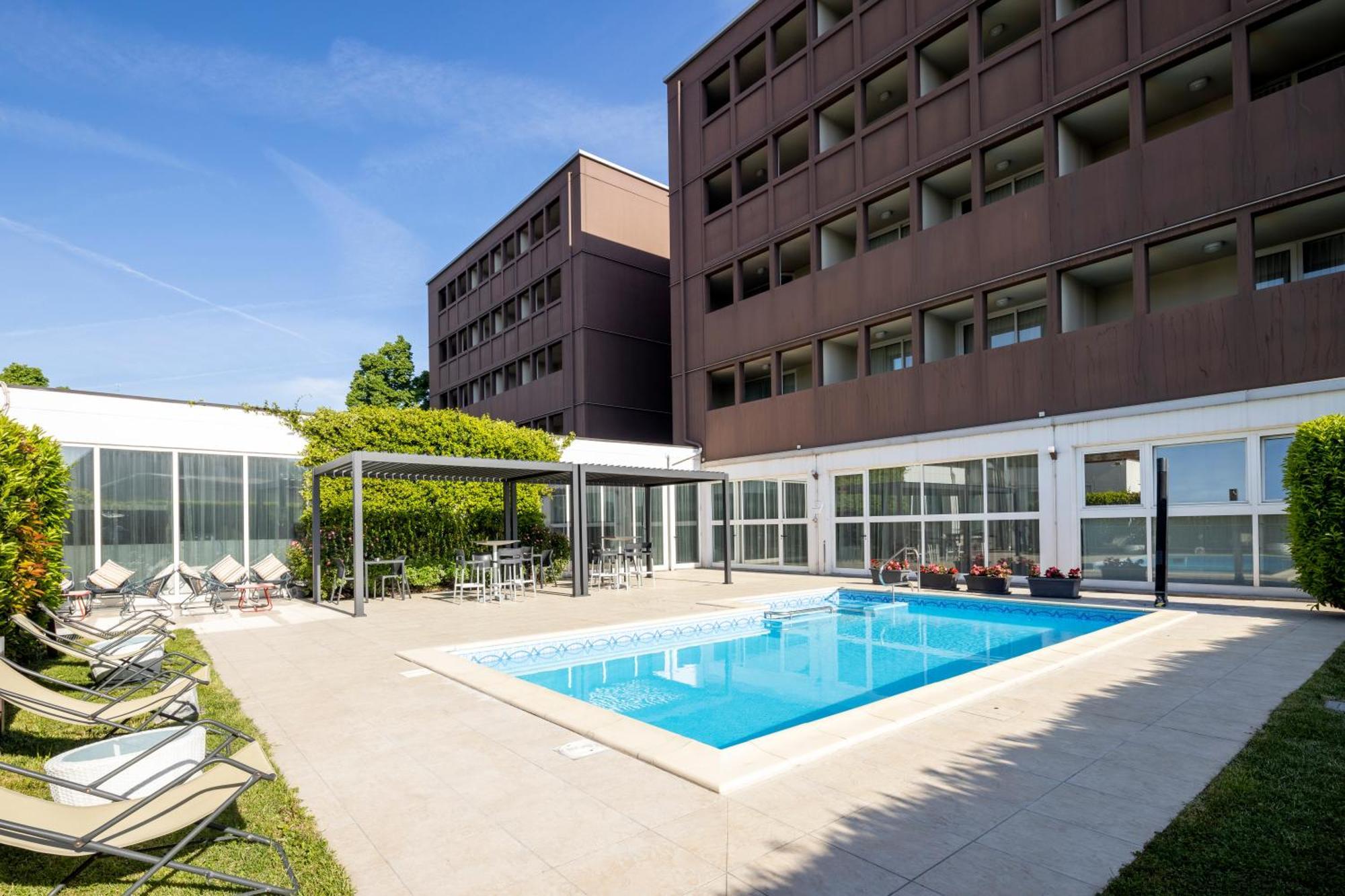Best Western Plus Hotel Farnese Parma Esterno foto